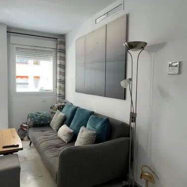 Sale of middle floor apartment in Estepona