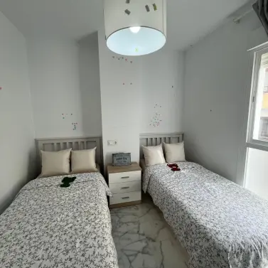 Sale of middle floor apartment in Estepona