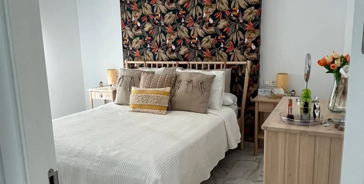 Sale of middle floor apartment in Estepona 39