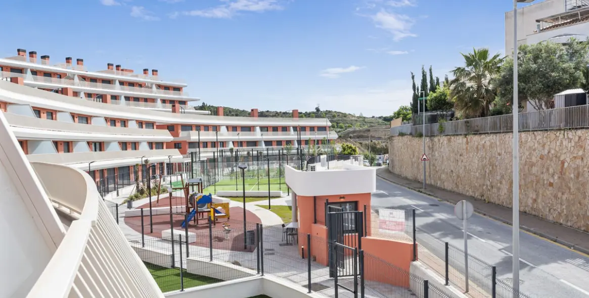 Venta de apartamento en planta media en La Cala de Mijas 28