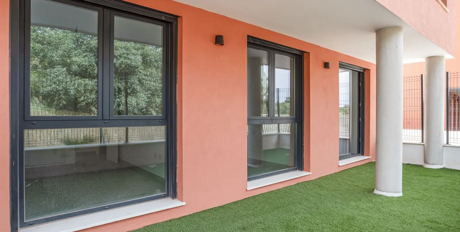 Sale of middle floor apartment in La Cala de Mijas 15