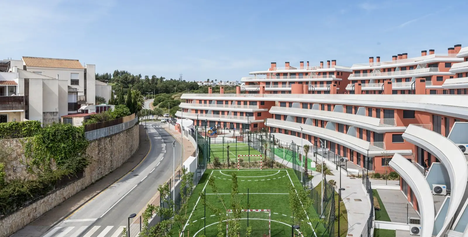 Sale of middle floor apartment in La Cala de Mijas 23