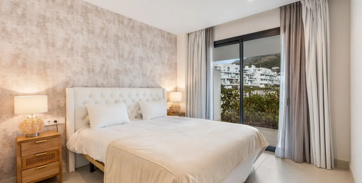 Venta de apartamento en planta baja en Higueron 6