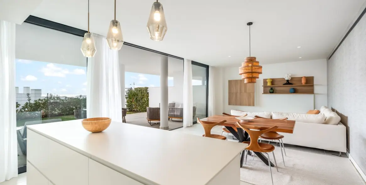 Venta de apartamento en planta baja en Higueron 11