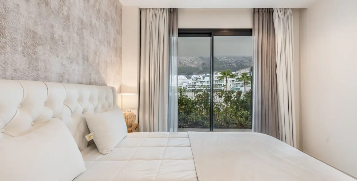 Venta de apartamento en planta baja en Higueron 20