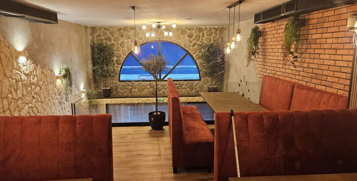 Sale of restaurant in Calahonda 18