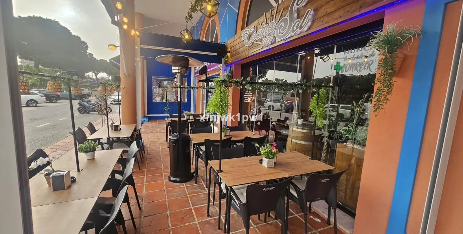 Sale of restaurant in Calahonda 17