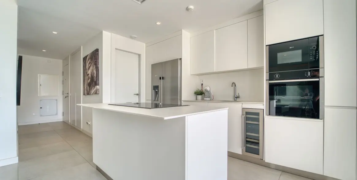 Sale of ground floor apartment in Higueron 2