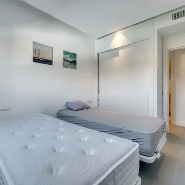 Sale of ground floor apartment in Higueron