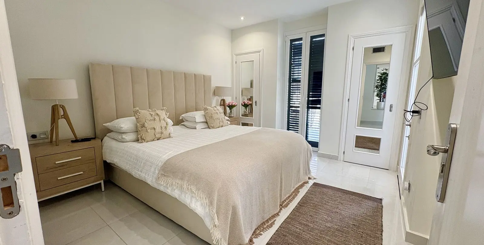 Продажа апартаментов на среднем этаже в Elviria 16