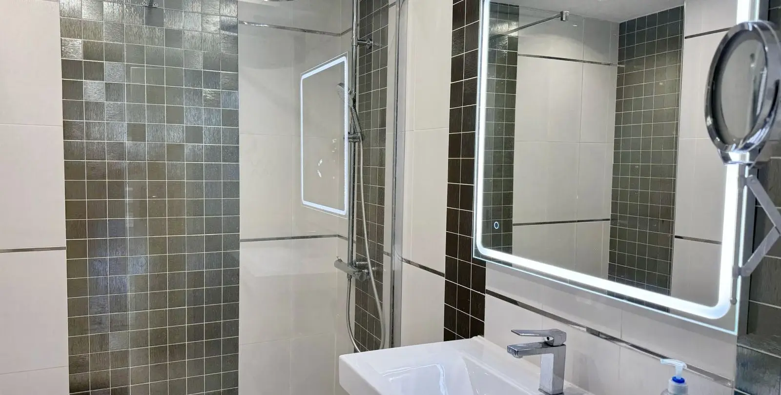 Продажа апартаментов на среднем этаже в Elviria 19