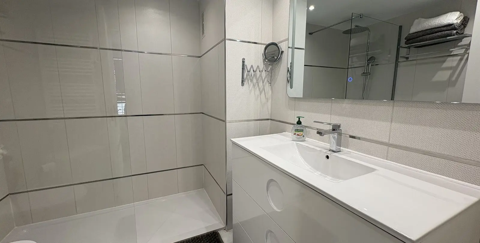 Продажа апартаментов на среднем этаже в Elviria 25