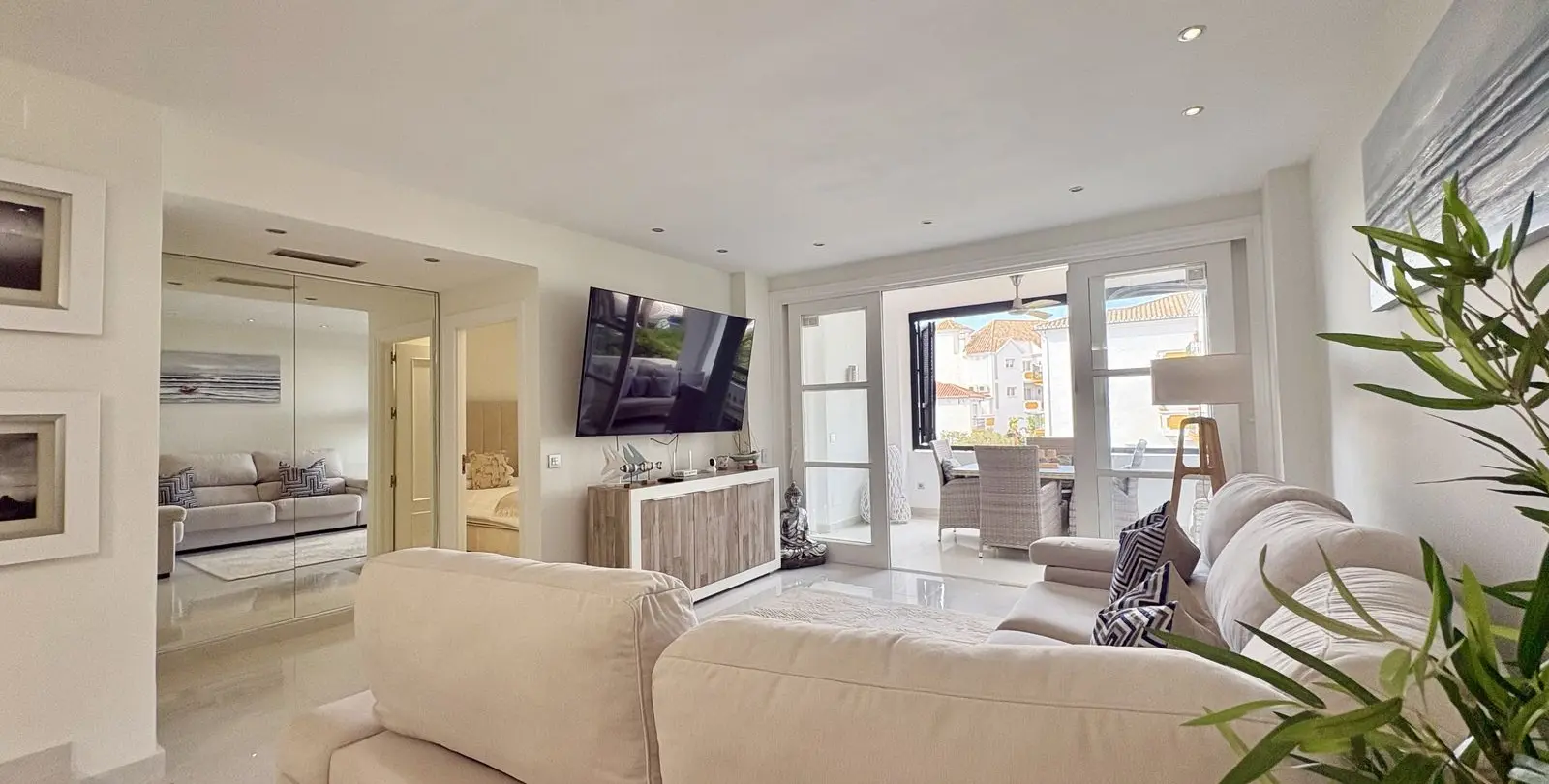 Продажа апартаментов на среднем этаже в Elviria 11