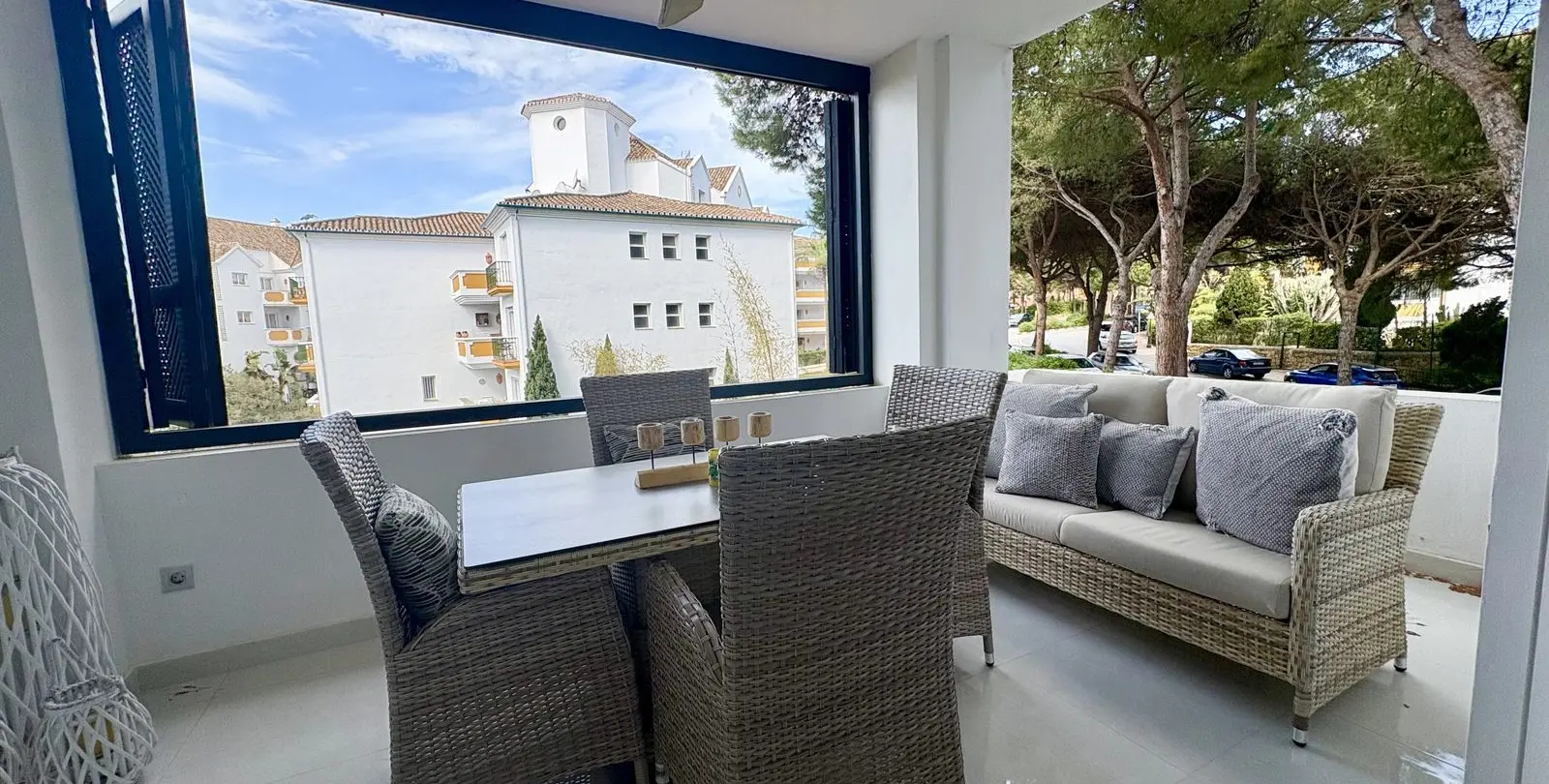 Продажа апартаментов на среднем этаже в Elviria 31
