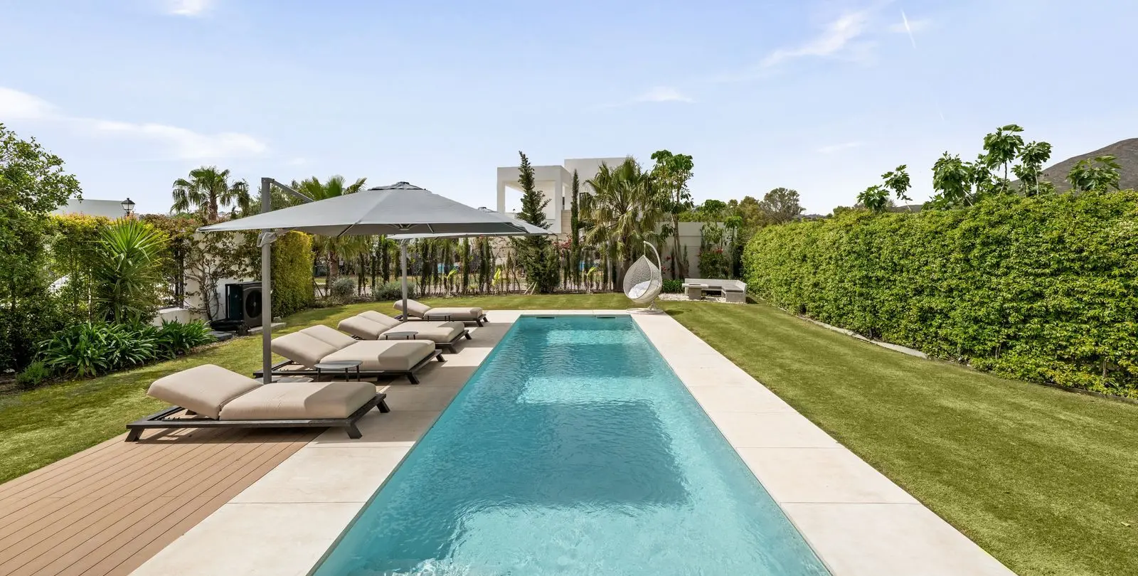 Venta de villa independiente en La Cala Golf 11