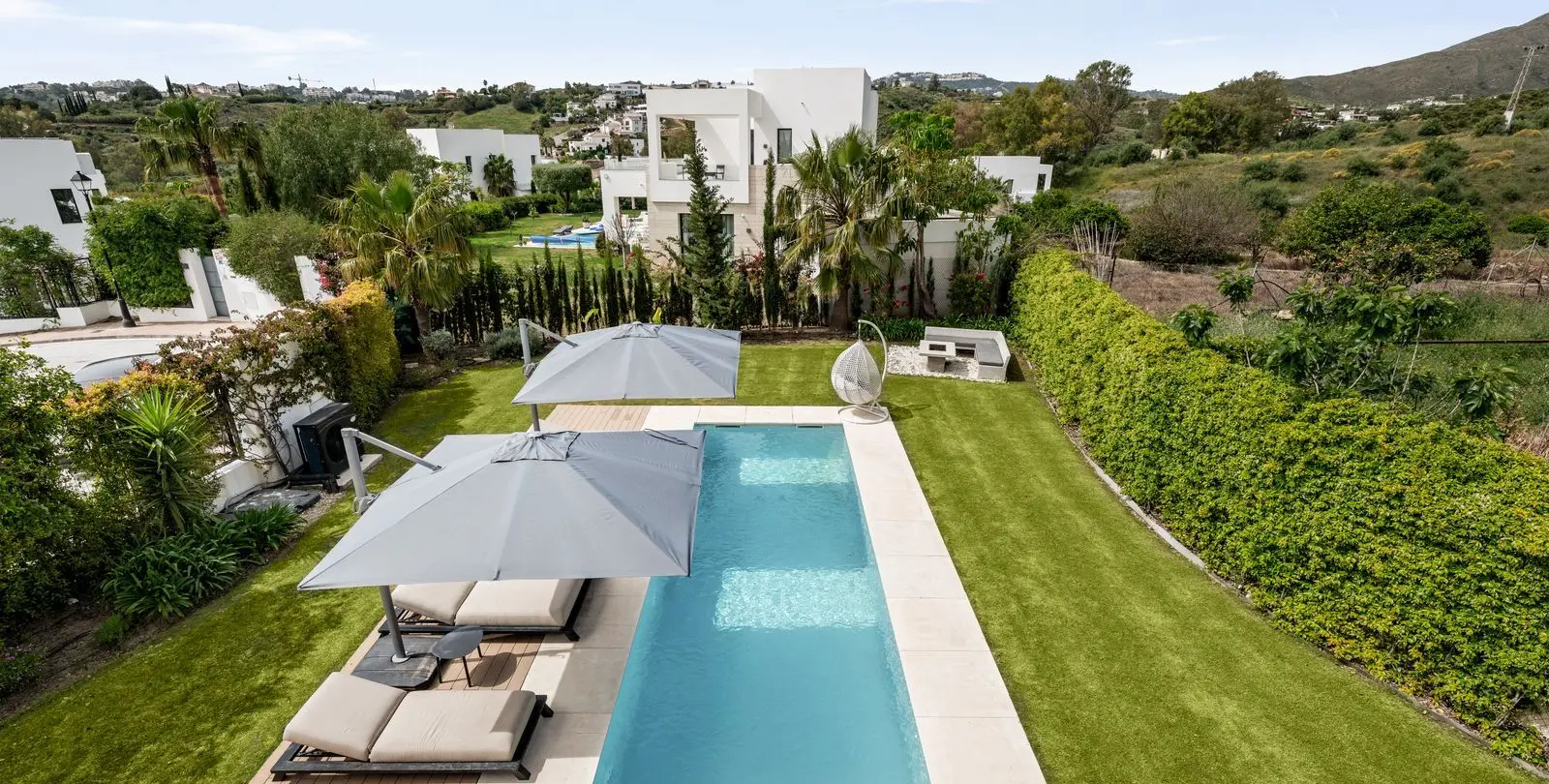 Venta de villa independiente en La Cala Golf 36