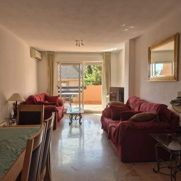 Продажа двухуровневого пентхауса в Casares Playa