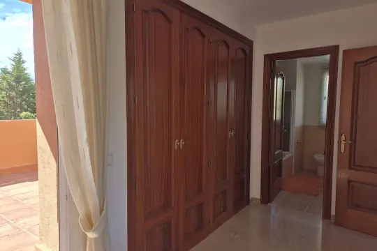 Image 7 thumb