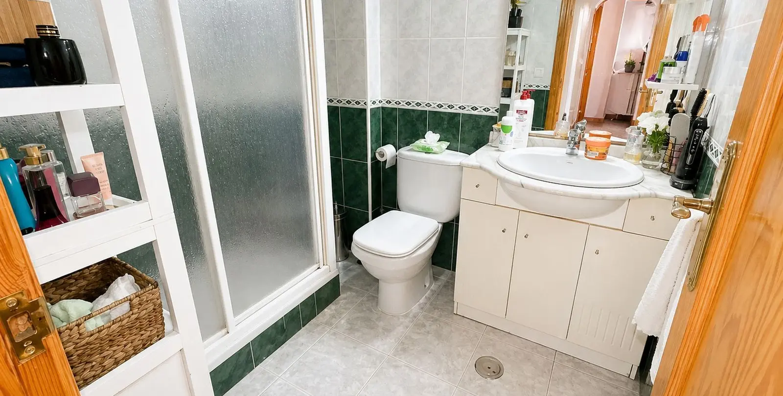Продажа апартаментов на среднем этаже в Estepona 2