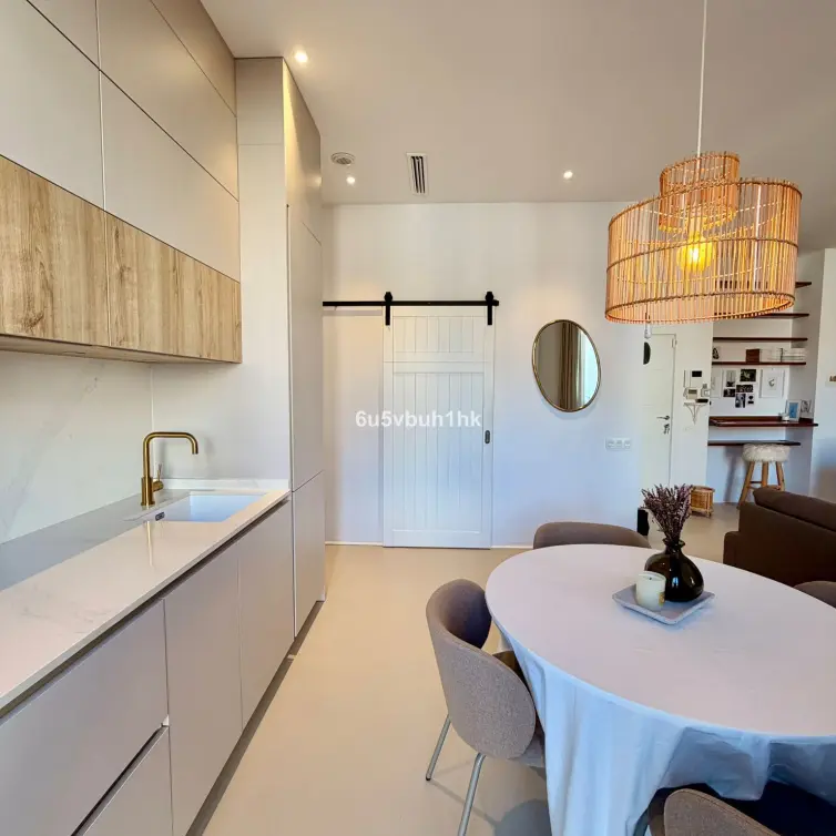 Sale of ground floor apartment in Malaga - Centro