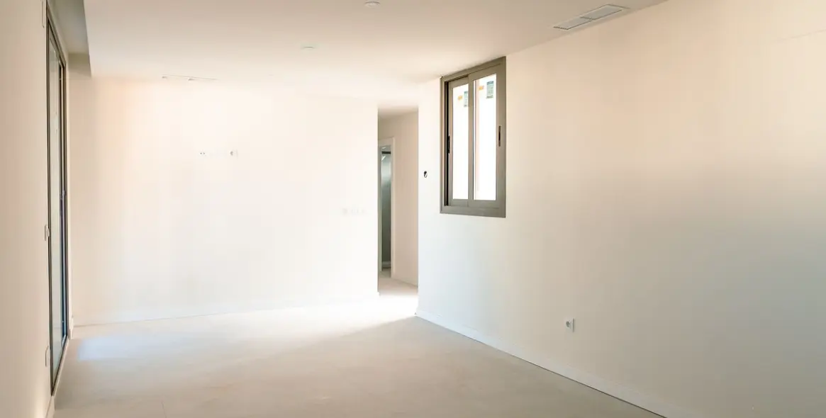 Sale of middle floor apartment in Estepona 7