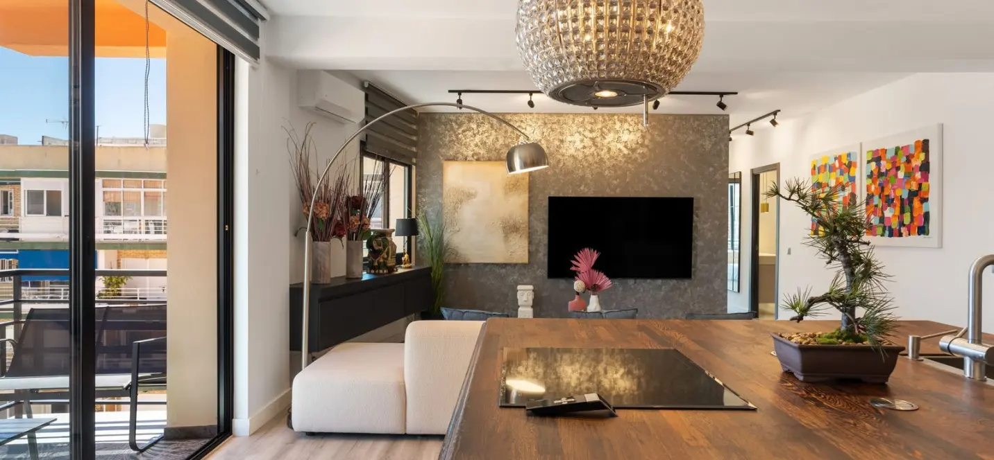 Venta de apartamento en planta media en Fuengirola 0