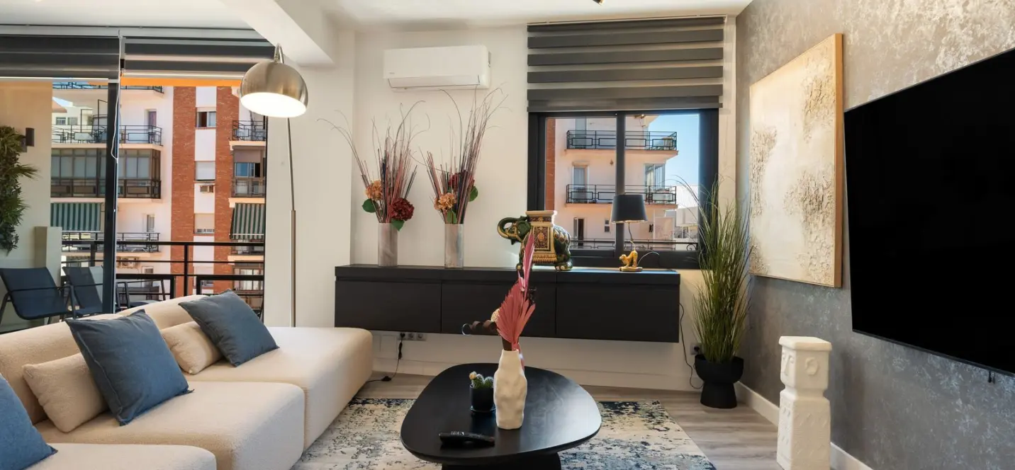 Venta de apartamento en planta media en Fuengirola 2