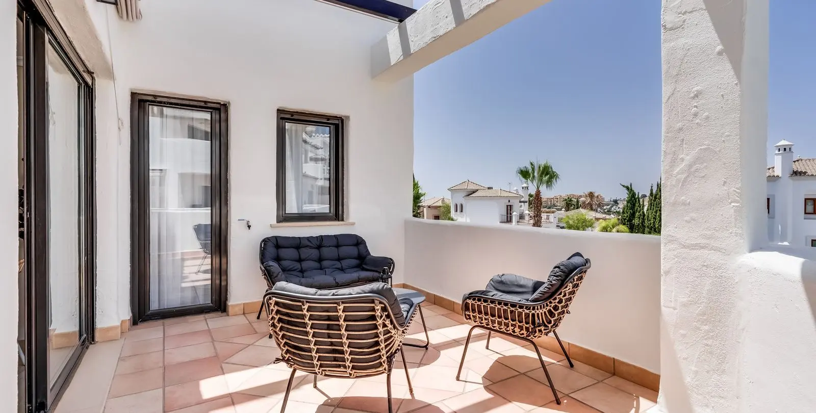 Продажа пентхауса в Estepona 6