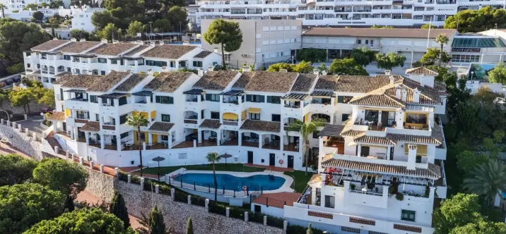 Продажа апартаментов на среднем этаже в Benalmadena Pueblo 1