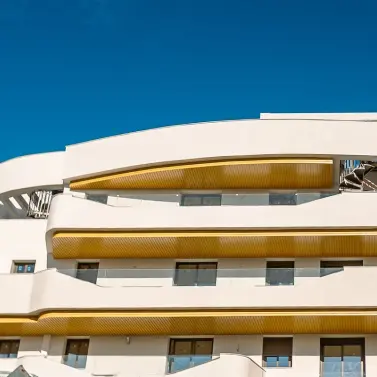 Продажа двухуровневого пентхауса в Estepona