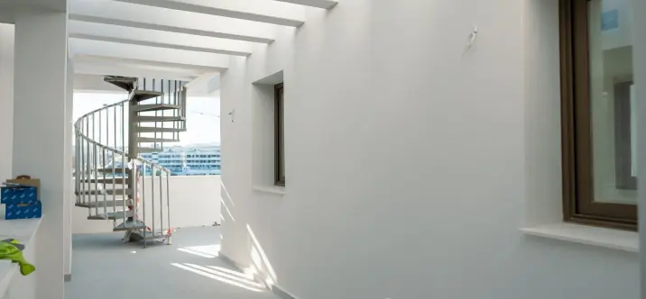 Продажа двухуровневого пентхауса в Estepona 4