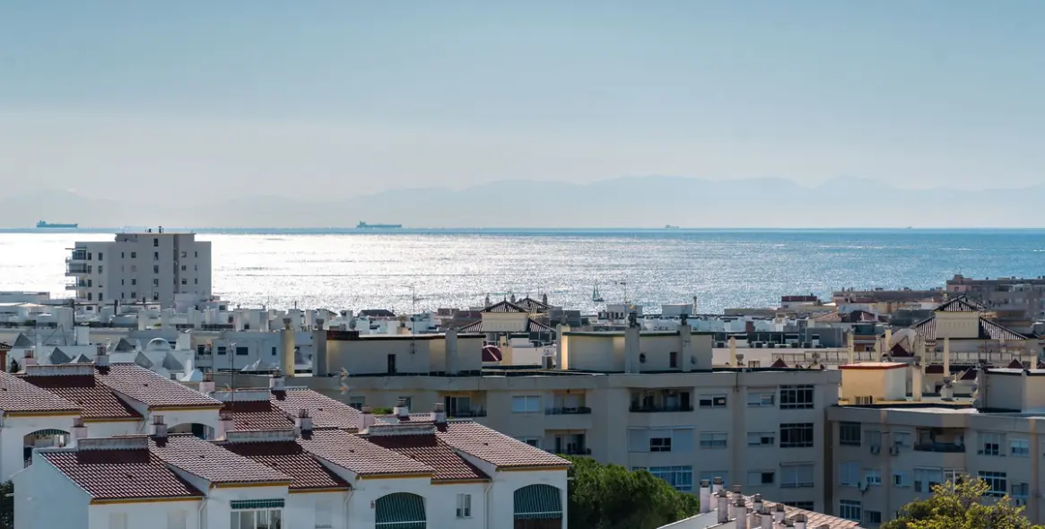 Продажа двухуровневого пентхауса в Estepona 27