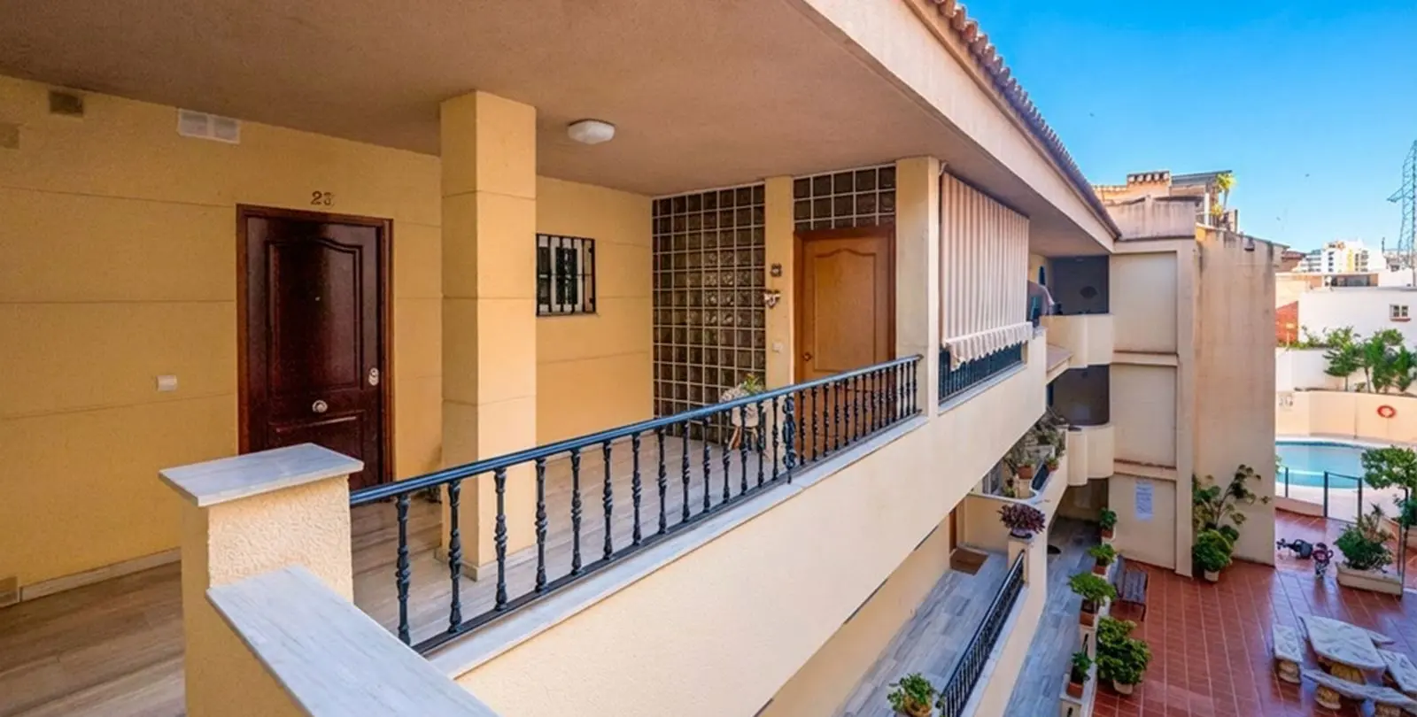 Sale of penthouse duplex in Los Pacos 44