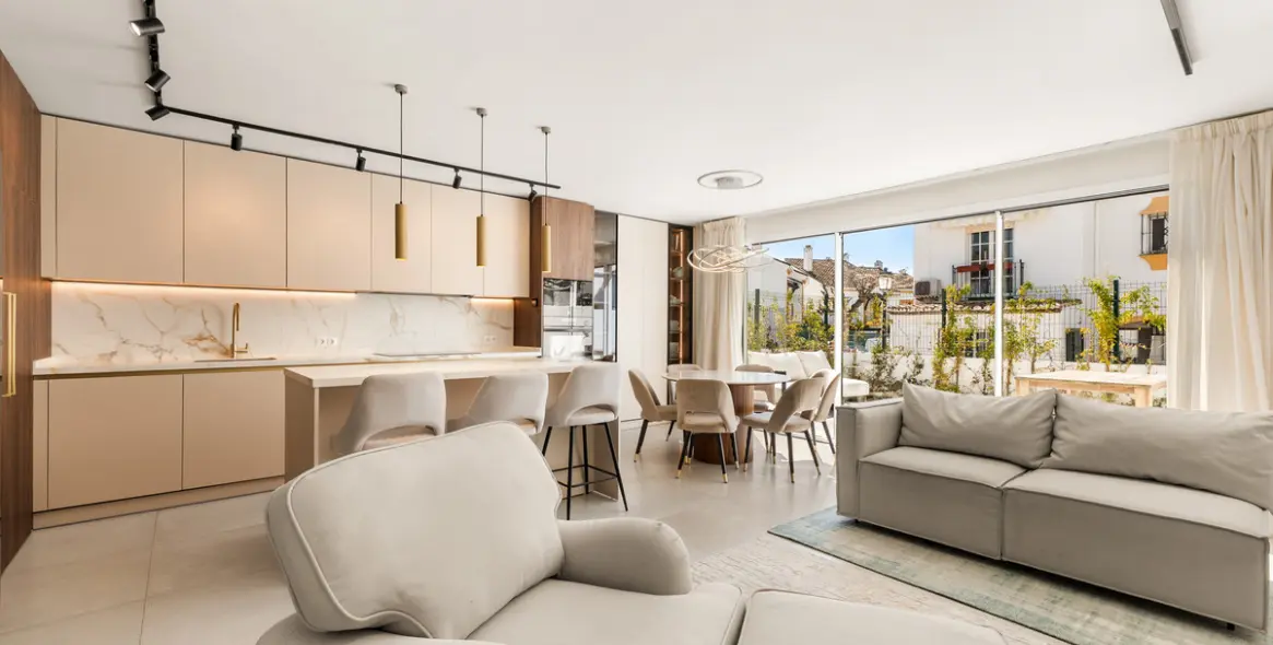 Продажа таунхауса в Estepona 2