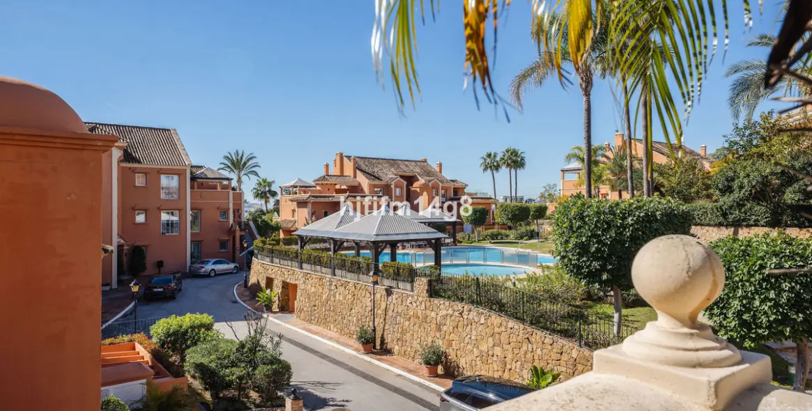Продажа пентхауса в Nueva Andalucía 2
