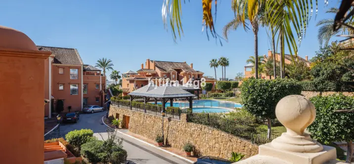 Продажа пентхауса в Nueva Andalucía 1