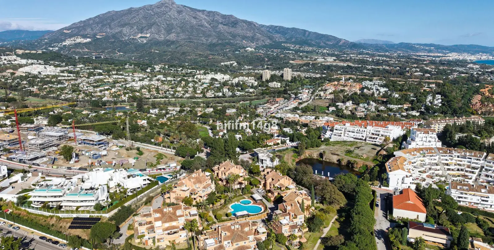 Продажа пентхауса в Nueva Andalucía 27