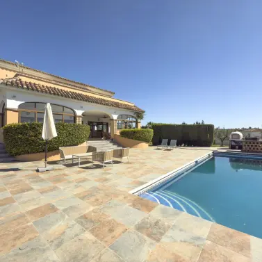 Sale of detached villa in Alhaurín el Grande