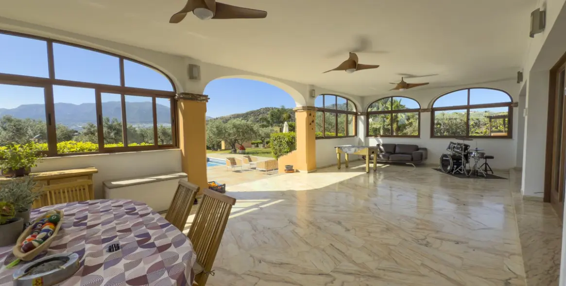 Sale of detached villa in Alhaurín el Grande 4