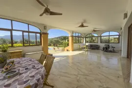 Image 4 thumb