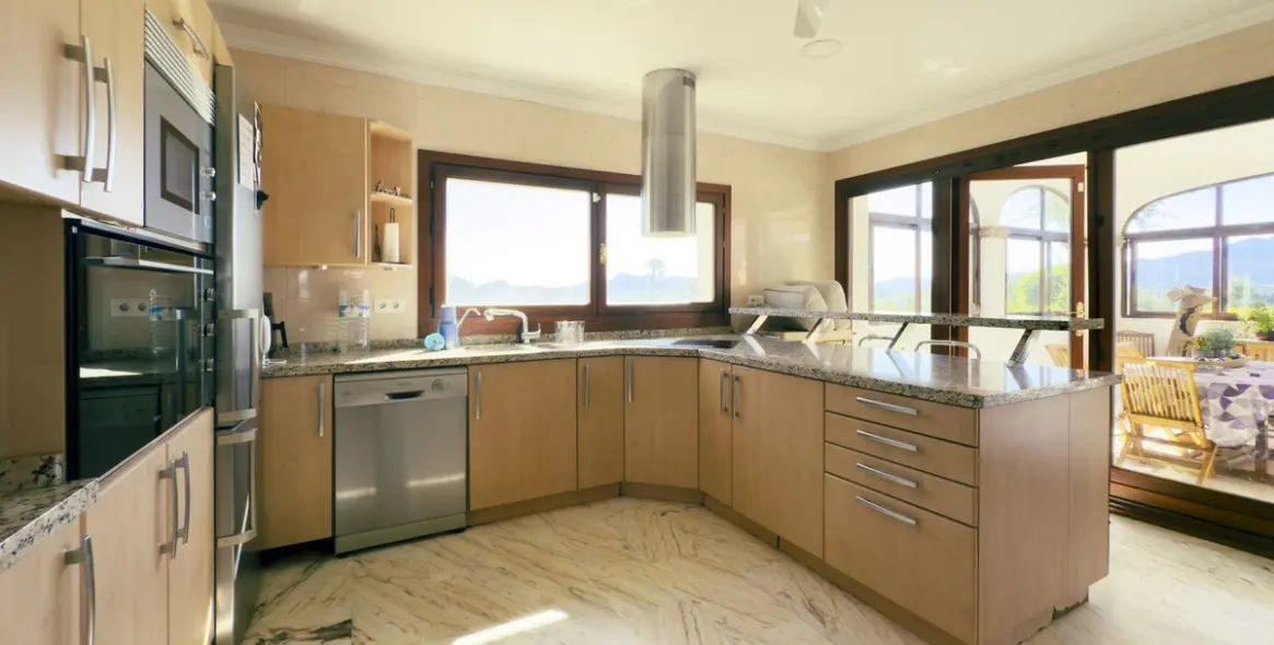 Sale of detached villa in Alhaurín el Grande 8