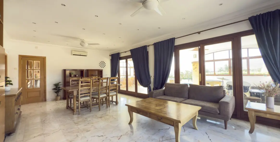 Sale of detached villa in Alhaurín el Grande 9