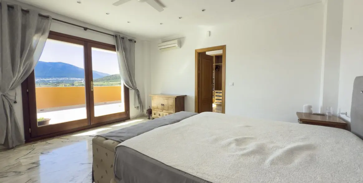 Sale of detached villa in Alhaurín el Grande 41