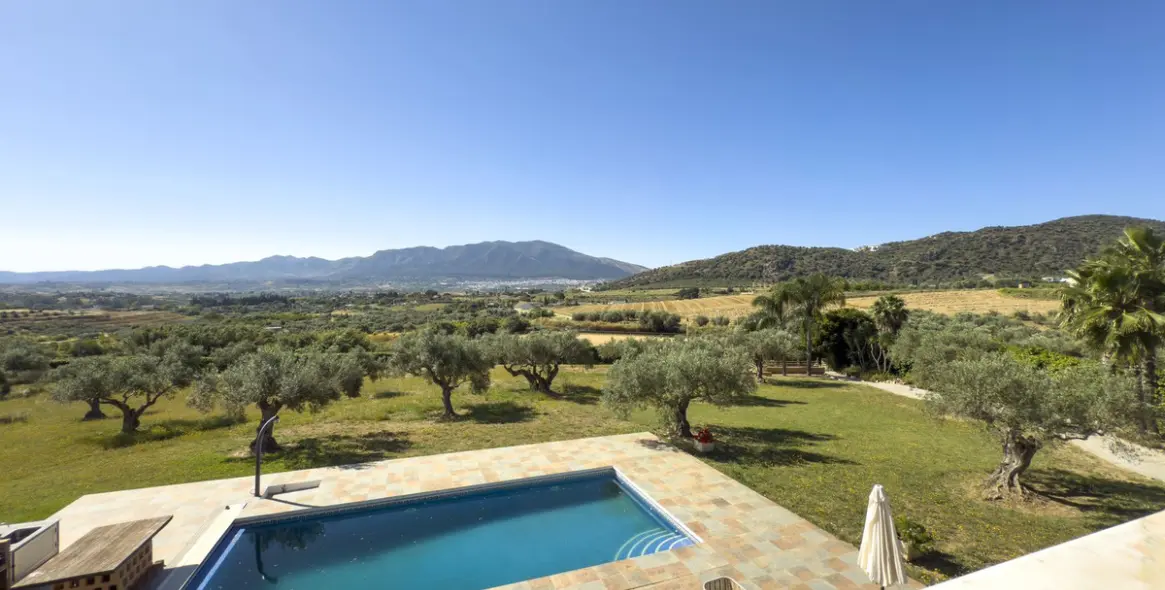 Sale of detached villa in Alhaurín el Grande 53