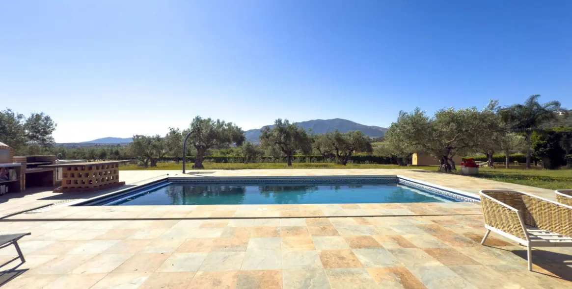 Sale of detached villa in Alhaurín el Grande 77