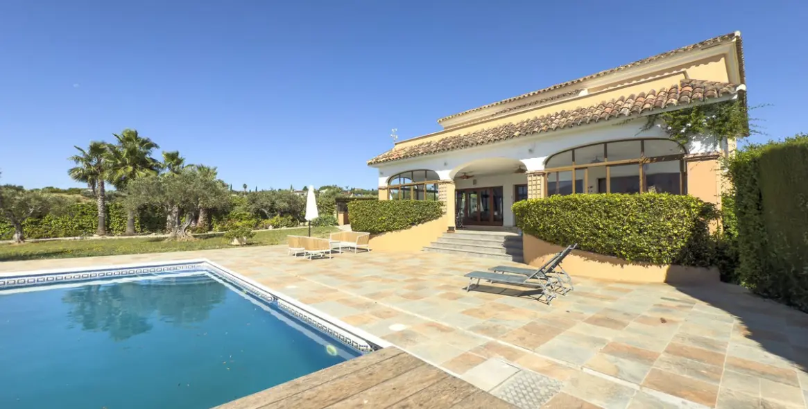 Sale of detached villa in Alhaurín el Grande 80