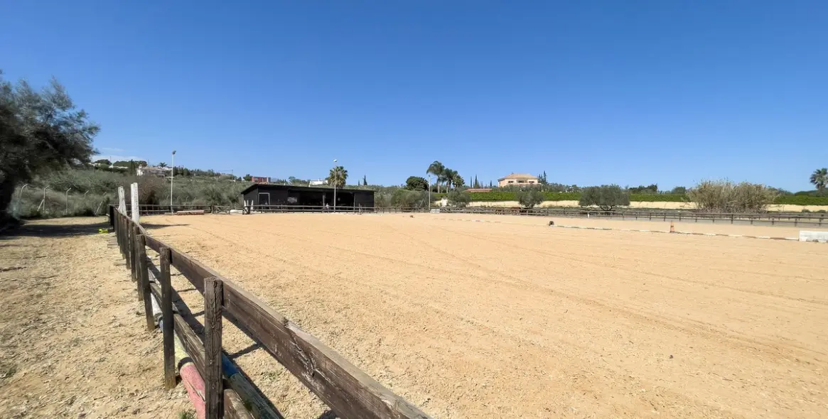 Sale of detached villa in Alhaurín el Grande 119