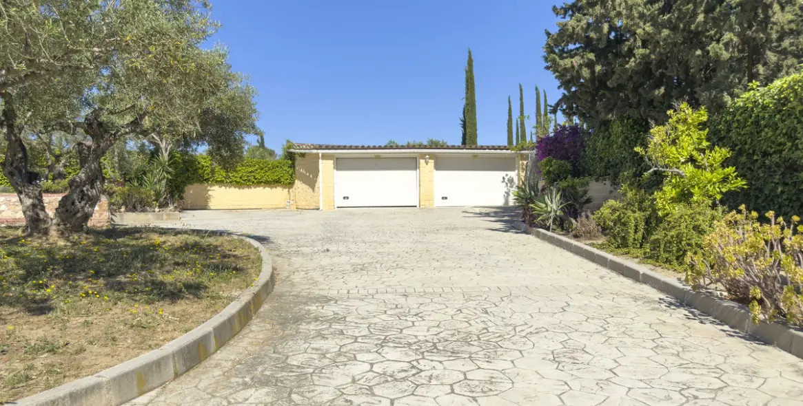 Sale of detached villa in Alhaurín el Grande 134