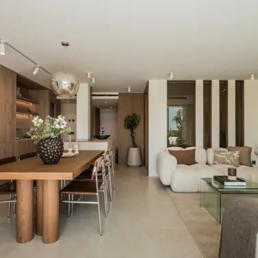 Sale of middle floor apartment in Aloha