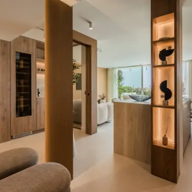 Sale of middle floor apartment in Aloha